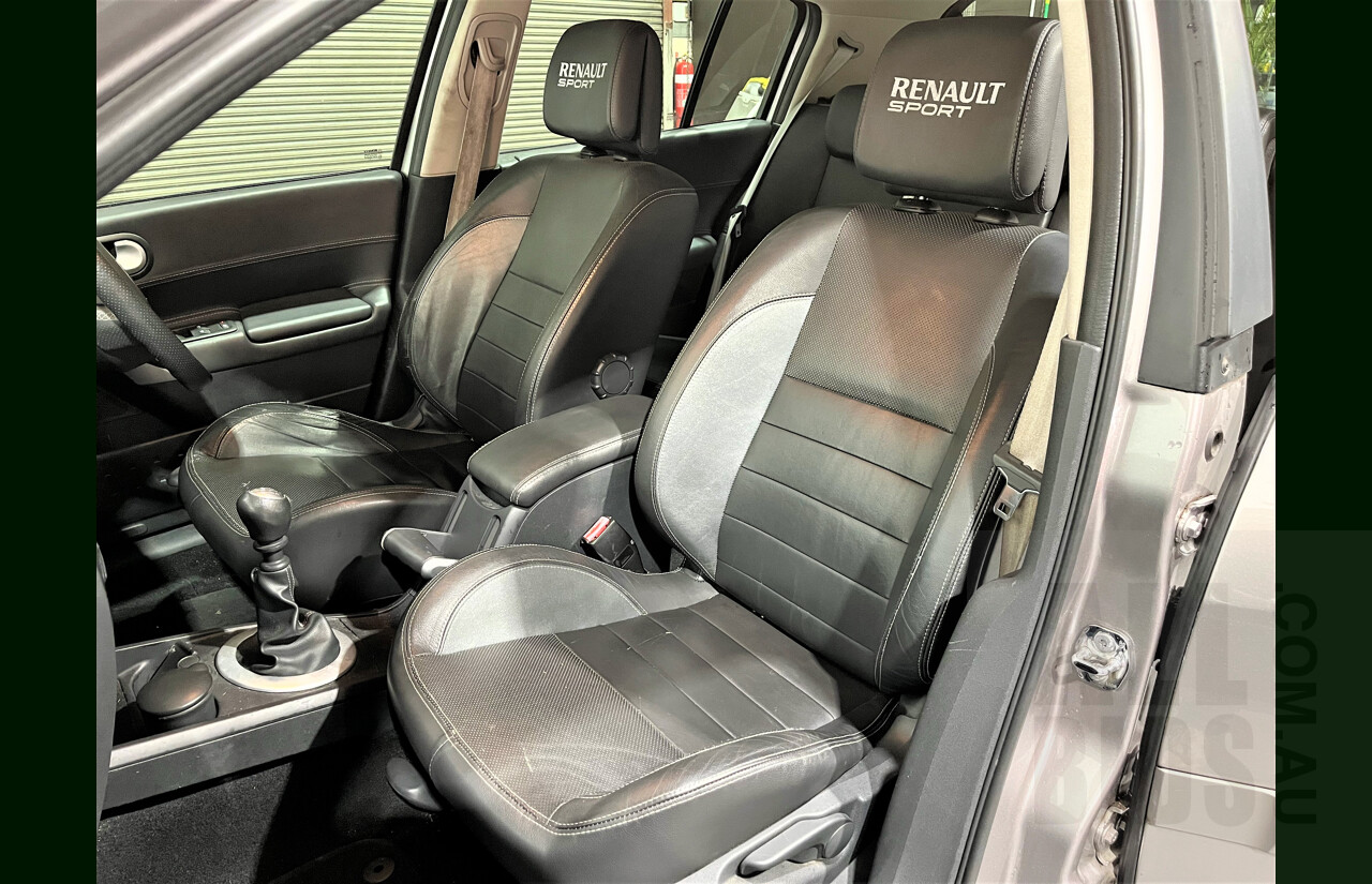 5/2009 Renault Megane Sport X84 MY06 UPGRADE 5d Hatchback Silver 2.0L