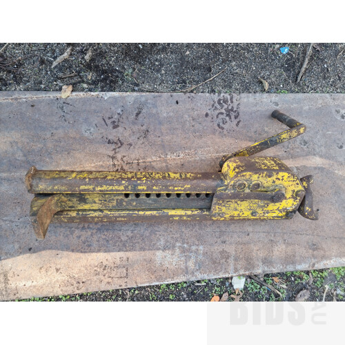 Vintage Trewhella 6 Ton Jack