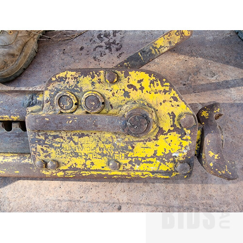 Vintage Trewhella 6 Ton Jack