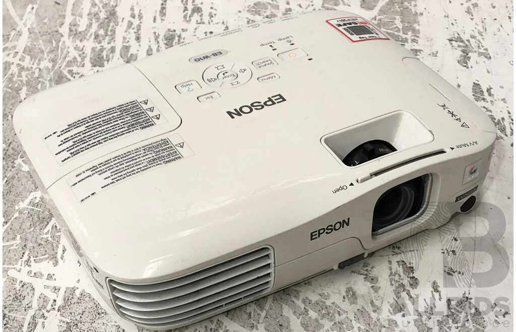 Epson (EB-W10) WXGA 3LCD Projector