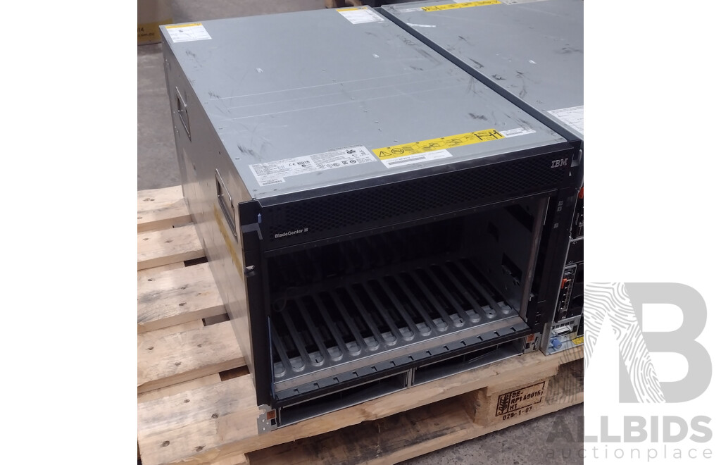 IBM (HC1) Server Chassis