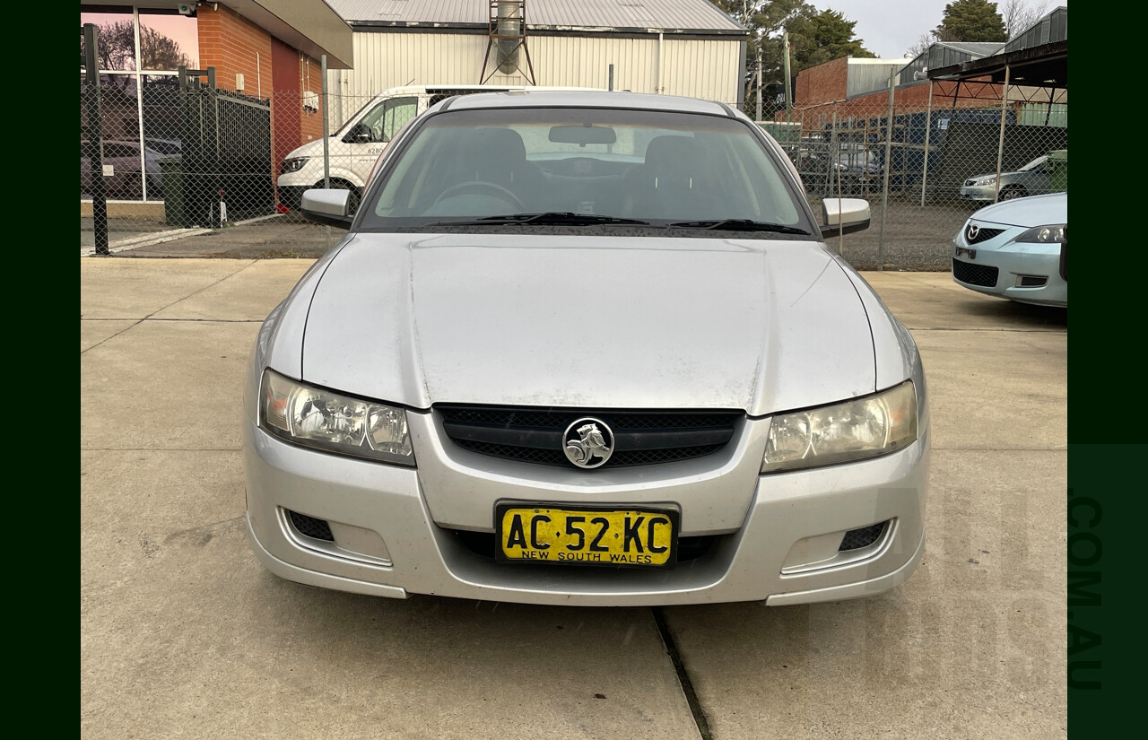 12/2004 Holden Commodore Lumina VZ 4d Sedan Silver 3.6L