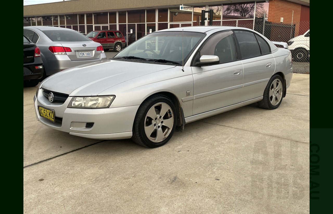 12/2004 Holden Commodore Lumina VZ 4d Sedan Silver 3.6L