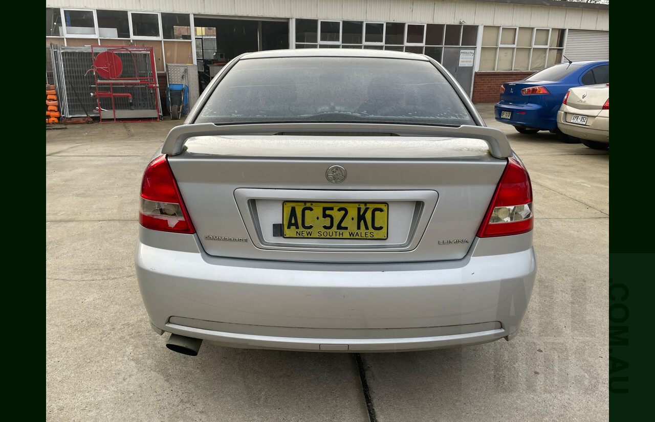 12/2004 Holden Commodore Lumina VZ 4d Sedan Silver 3.6L