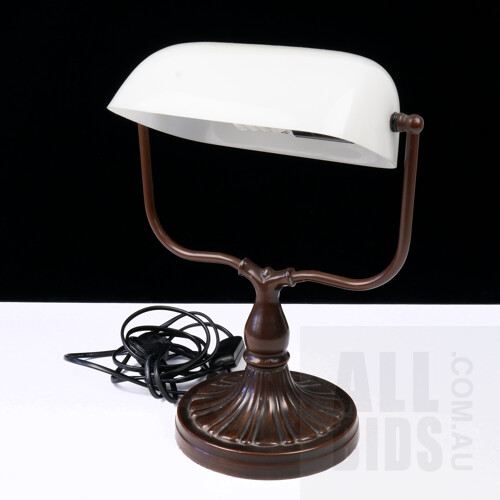 Antique Style Bankers Lamp, Modern