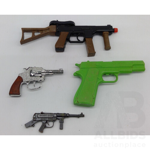 Selection of Toy Guns, Crescent Toys, S.D.S and More