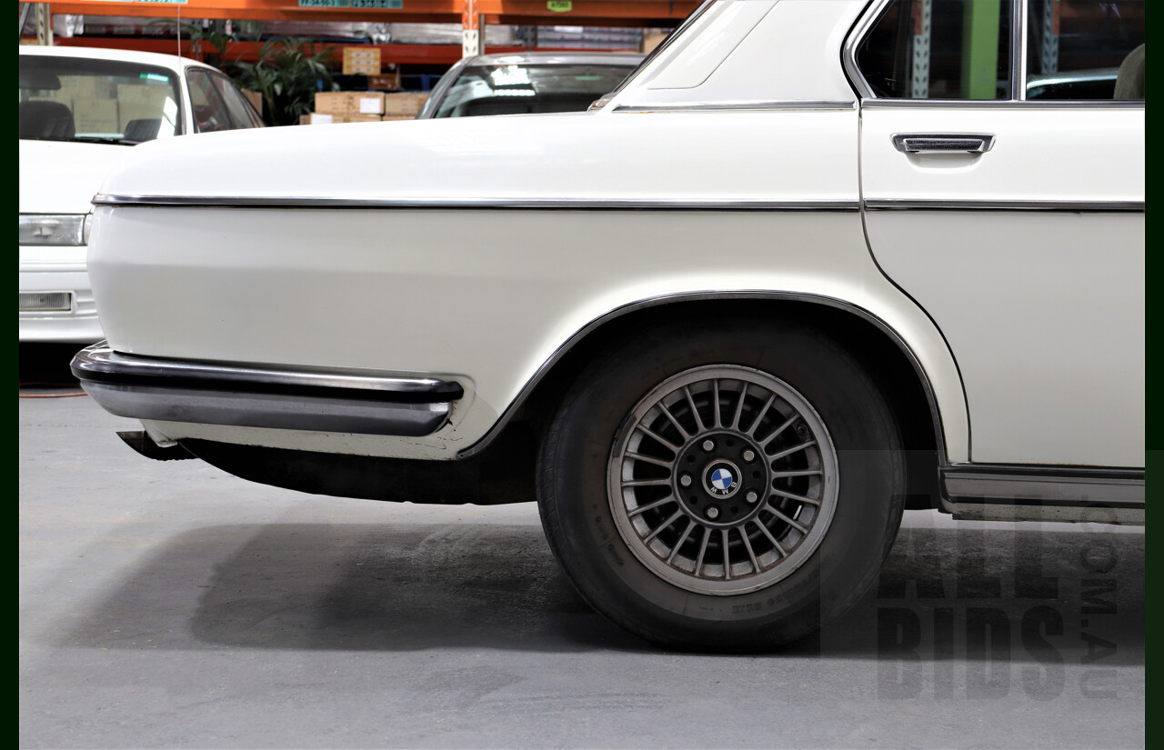 6/1976 BMW E3 (New-Six) 3.0LA 4d Sedan White 3.0L