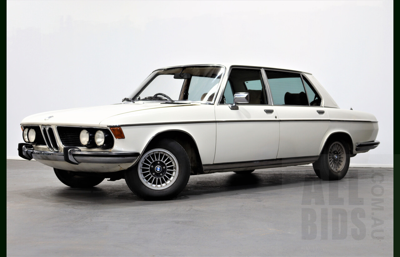 6/1976 BMW E3 (New-Six) 3.0LA 4d Sedan White 3.0L