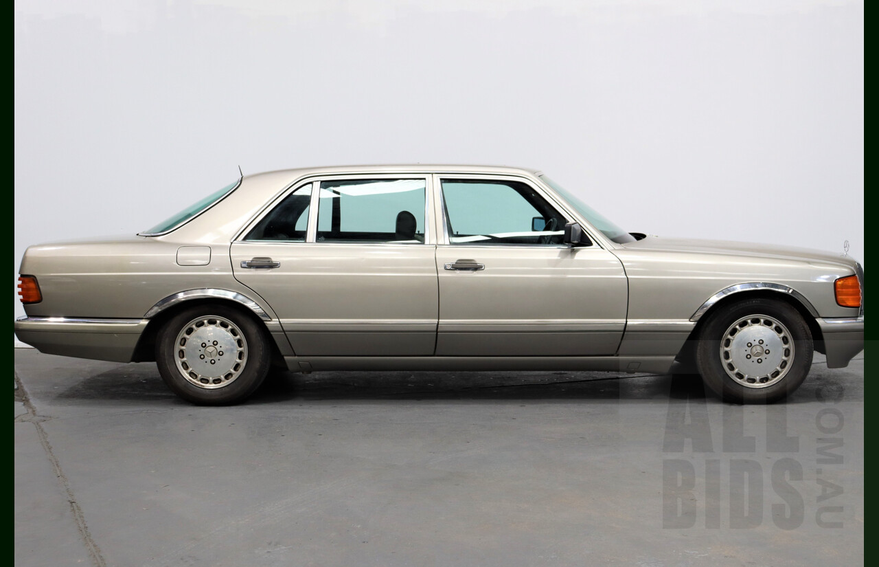 4/1987 Mercedes-Benz 300 SEL W126 4d Sedan Beige 3.0L