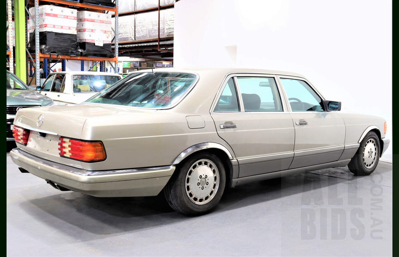 4/1987 Mercedes-Benz 300 SEL W126 4d Sedan Beige 3.0L