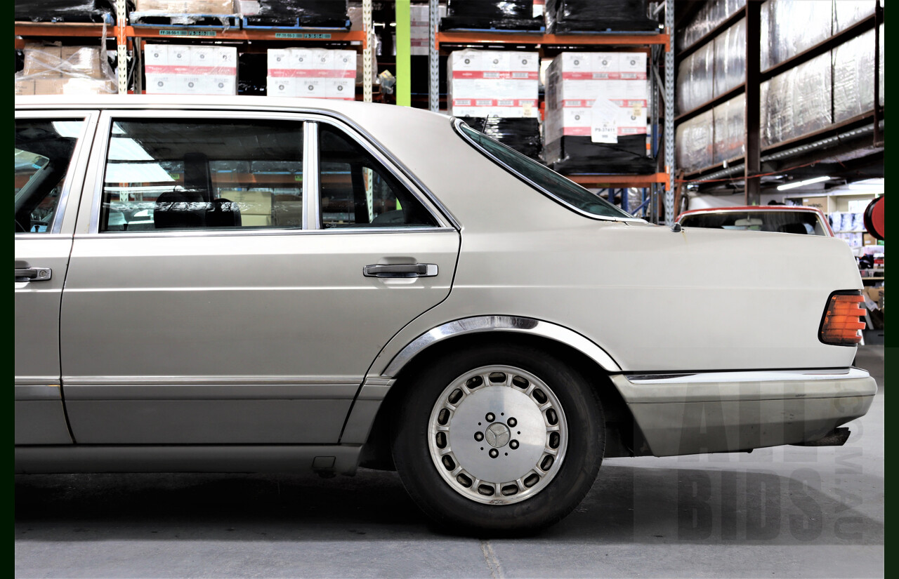 4/1987 Mercedes-Benz 300 SEL W126 4d Sedan Beige 3.0L