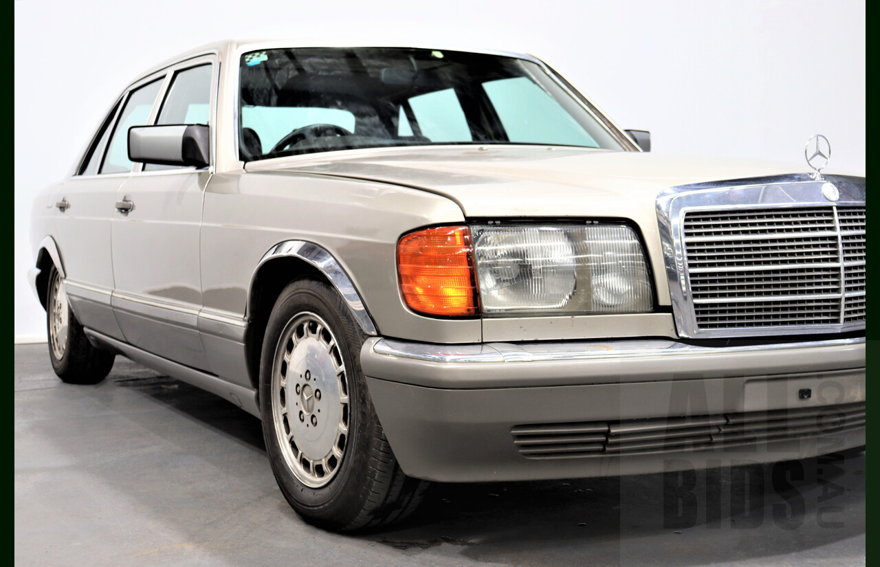 4/1987 Mercedes-Benz 300 SEL W126 4d Sedan Beige 3.0L