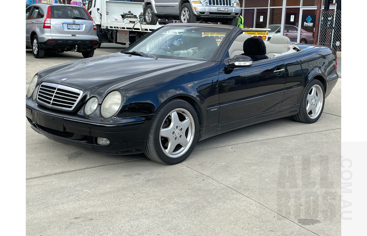 8/2002 Mercedes-Benz CLK320 Elegance 2d Cabriolet Black 3.2L