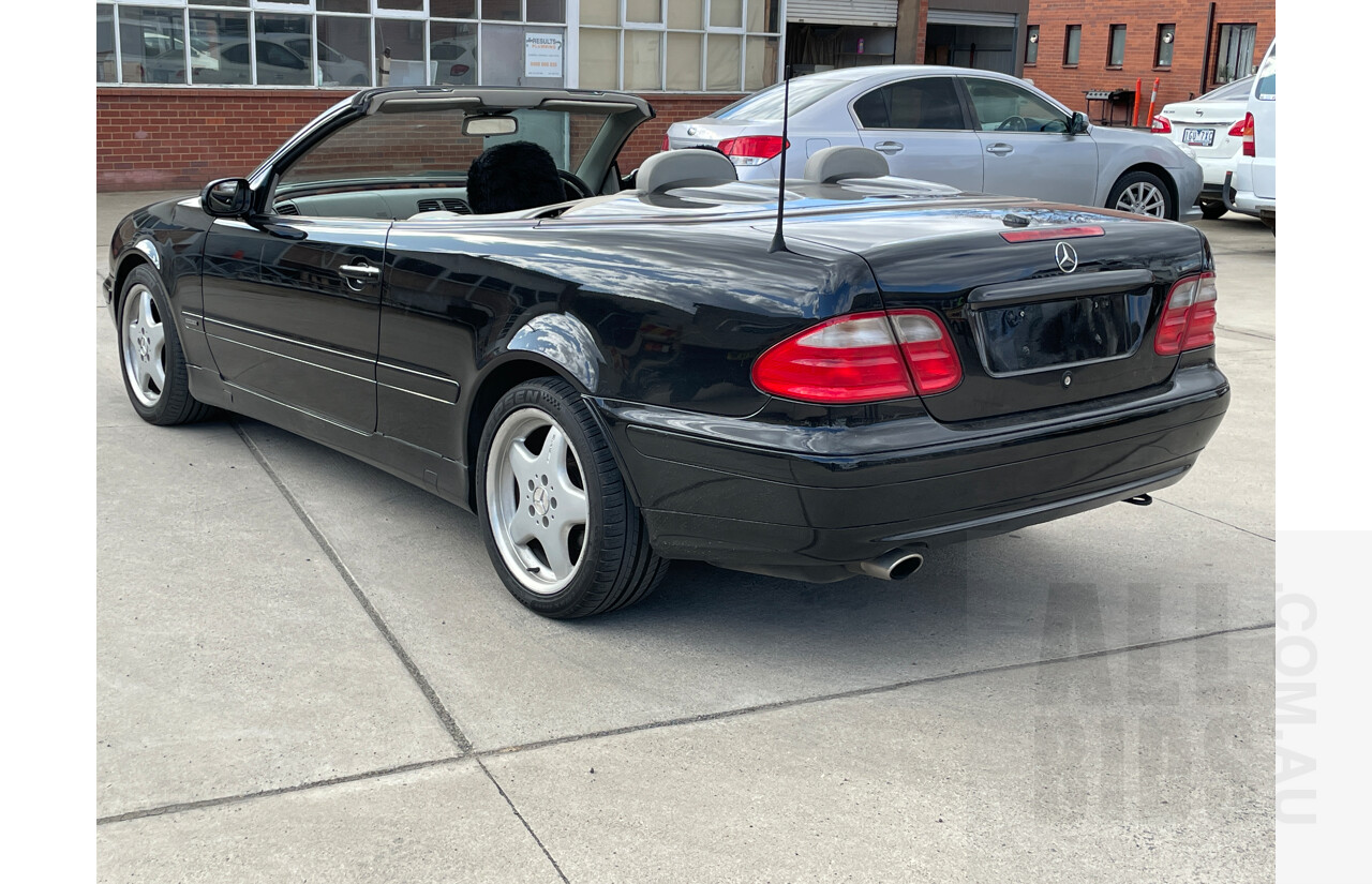 8/2002 Mercedes-Benz CLK320 Elegance 2d Cabriolet Black 3.2L