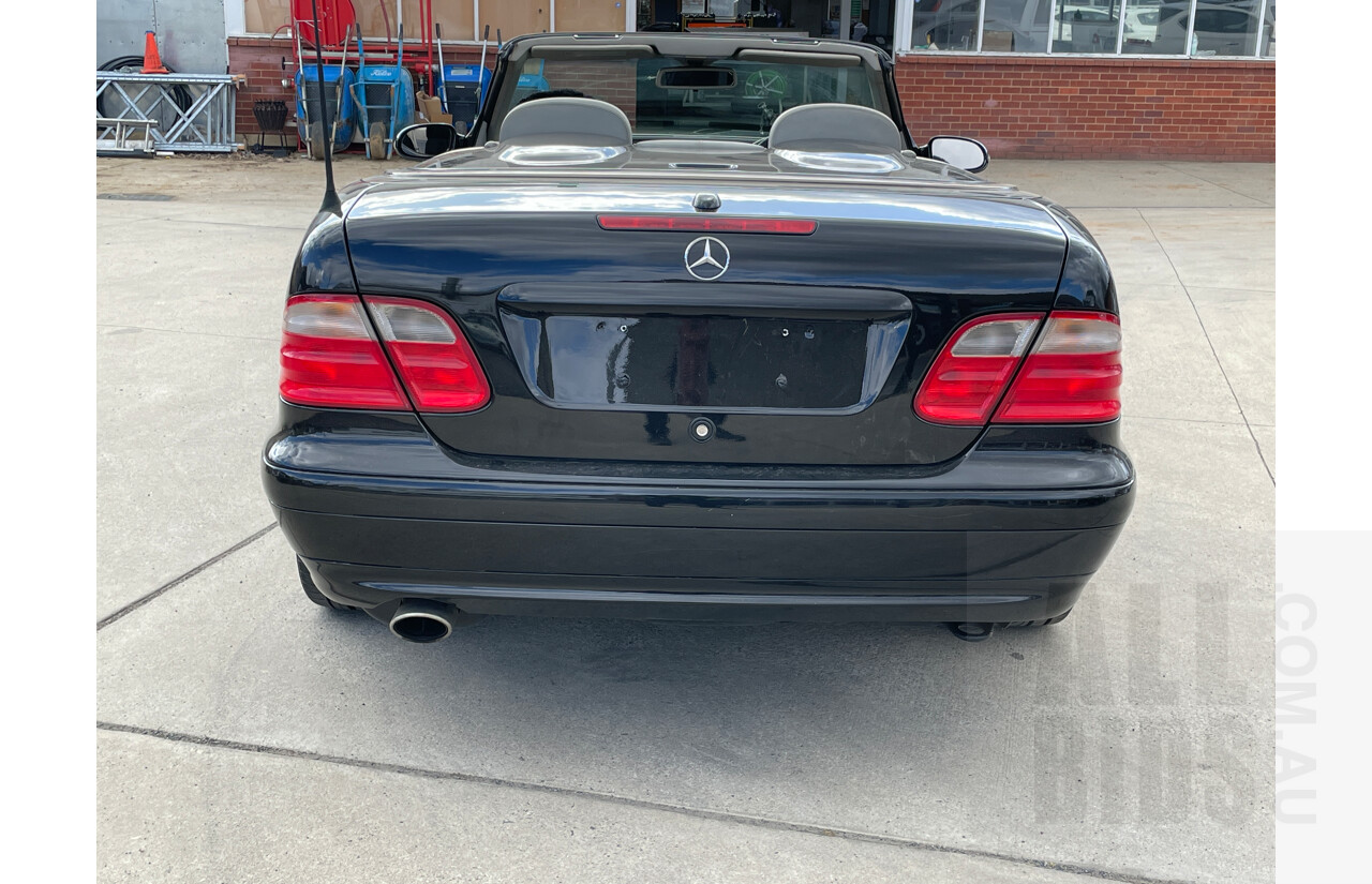 8/2002 Mercedes-Benz CLK320 Elegance 2d Cabriolet Black 3.2L