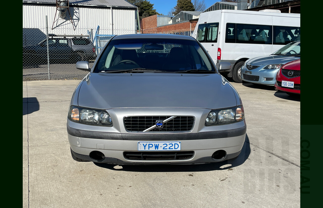 2/2004 Volvo S60 2.4 MY04 4d Sedan Silver 2.4L