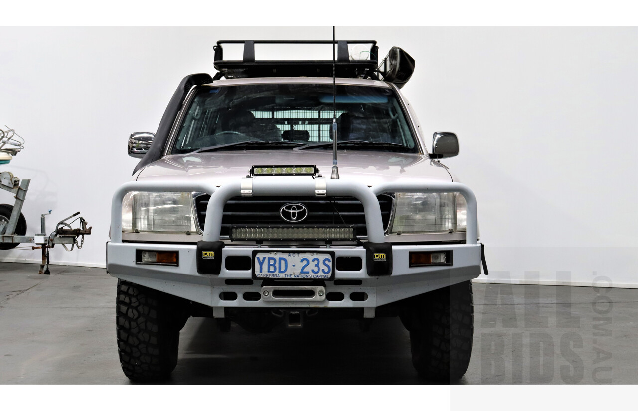 6/2000 Toyota Landcruiser GXL (4x4) FZJ105R 4d Wagon Silver 4.5L