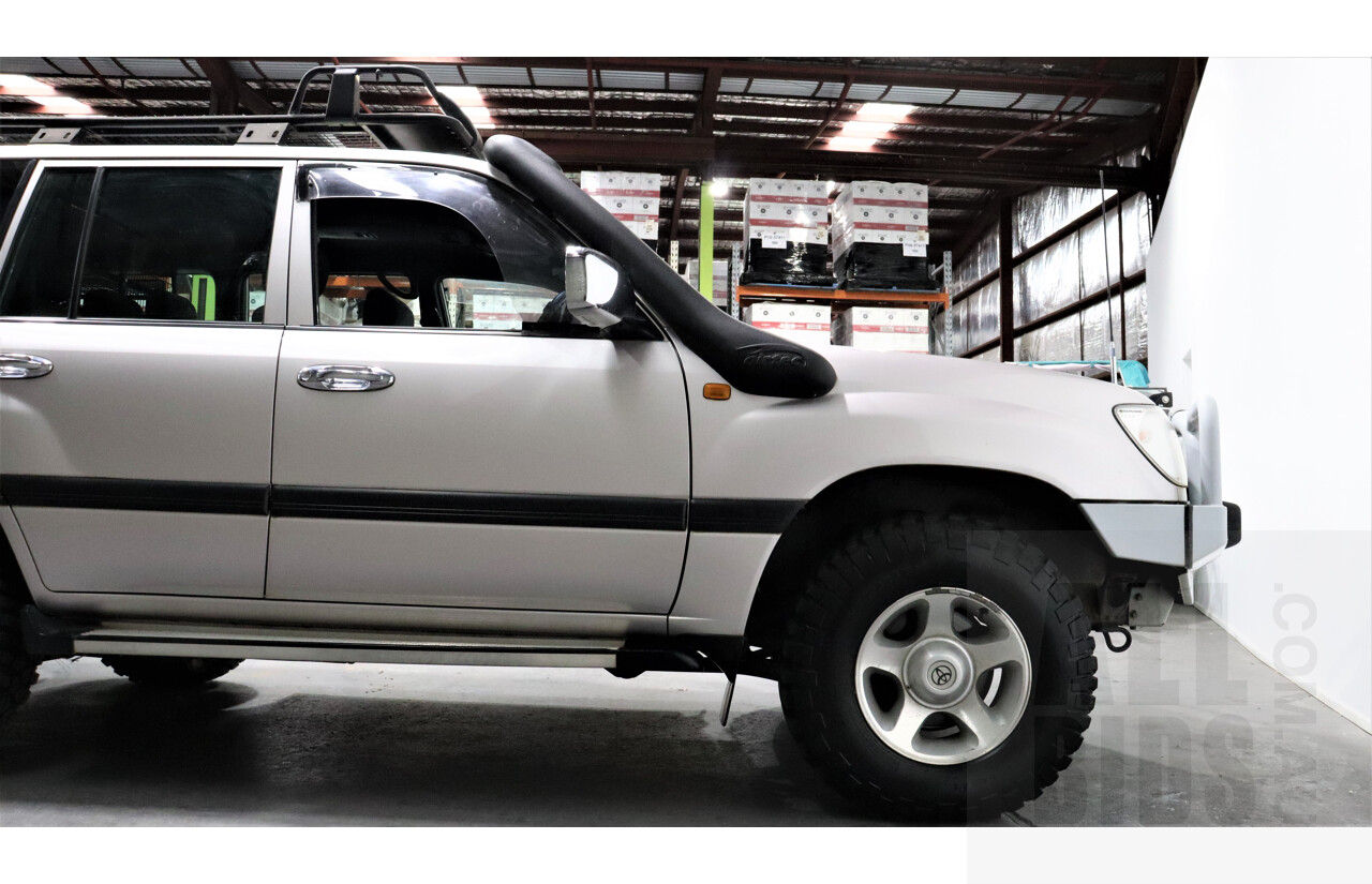 6/2000 Toyota Landcruiser GXL (4x4) FZJ105R 4d Wagon Silver 4.5L
