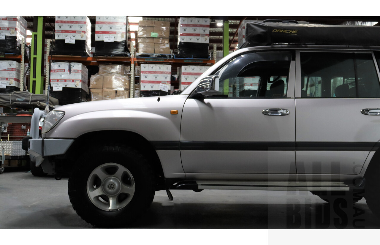 6/2000 Toyota Landcruiser GXL (4x4) FZJ105R 4d Wagon Silver 4.5L