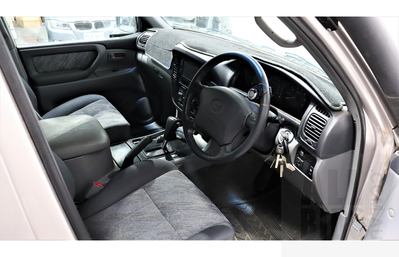 6/2000 Toyota Landcruiser GXL (4x4) FZJ105R 4d Wagon Silver 4.5L