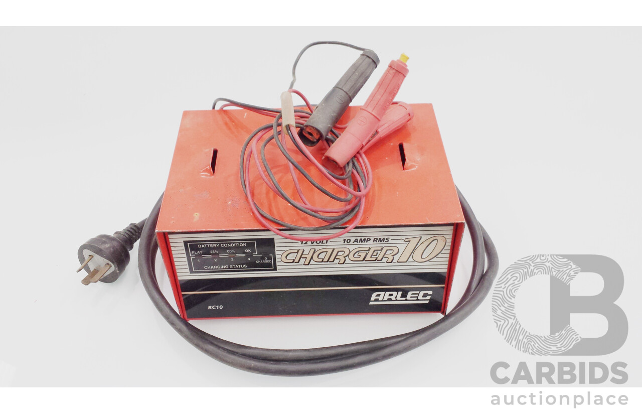 Arlec  12 Volt Battery Charger