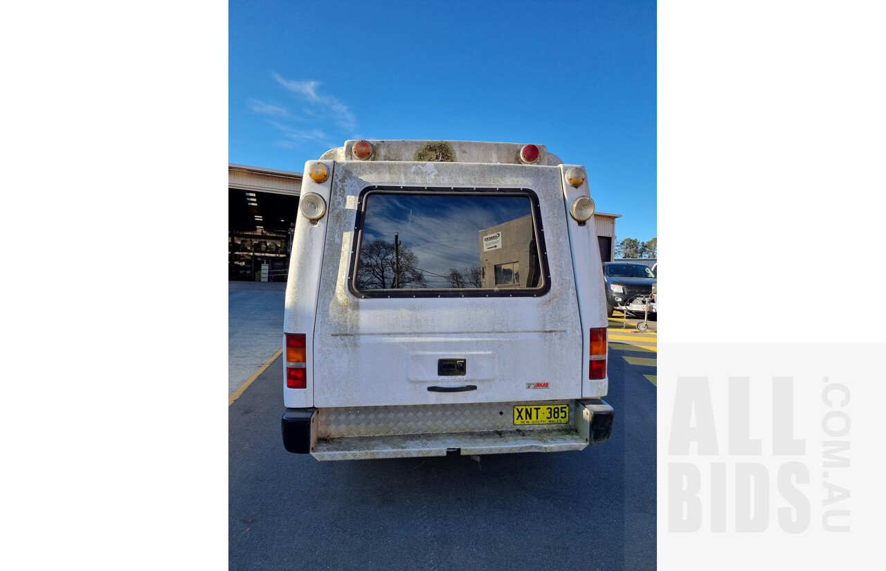 2/1992 Ford F250 C/Cab Ex-Ambulance White 5.8L V8 VIN: 6FPAAAAH2JNR47485 REG: XNT385