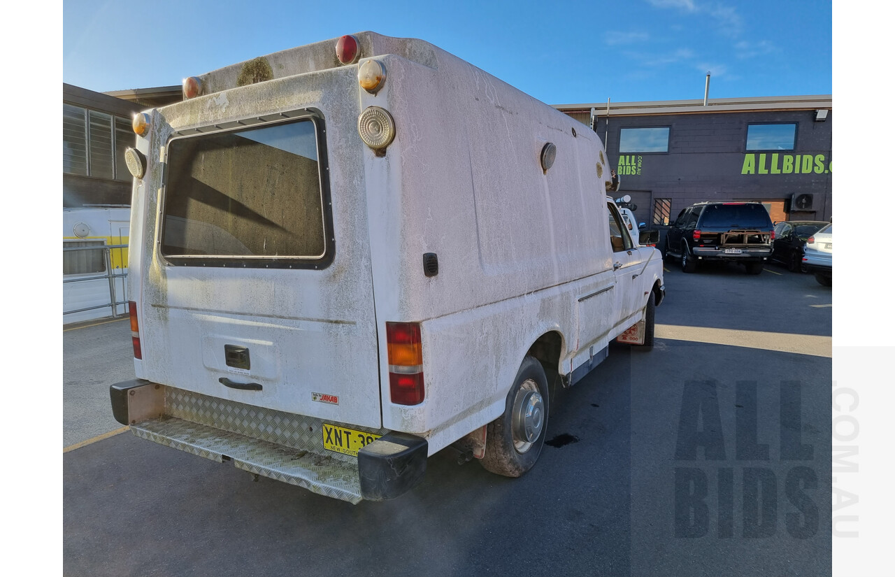 2/1992 Ford F250 C/Cab Ex-Ambulance White 5.8L V8 VIN: 6FPAAAAH2JNR47485 REG: XNT385