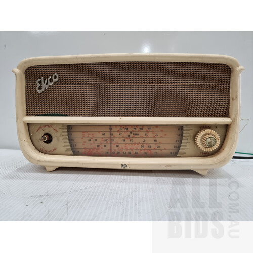Vintage Collectables - Radio, Digital Clock/Radio, Camera and Camera Flash