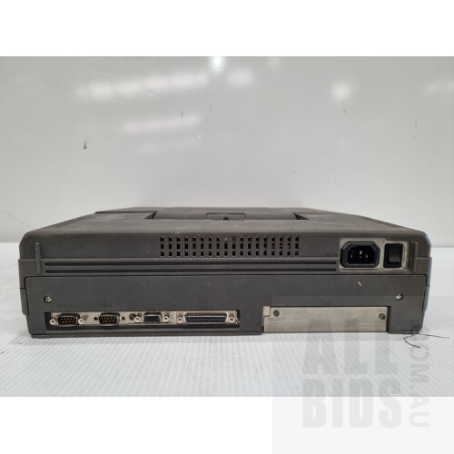 Vintage Toshiba T5200/100 Portable Computer