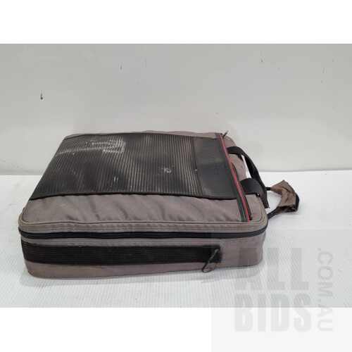 Vintage Toshiba T5200/100 Portable Computer