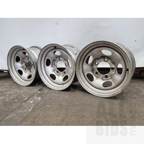 Toyota Landcruiser Wheels and Tyres - Alloy and Steel