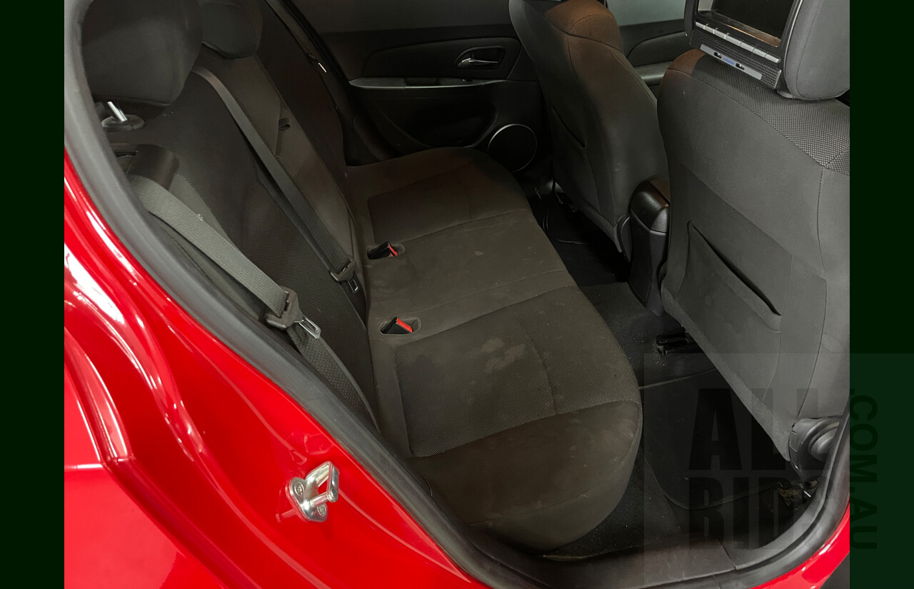 9/2013 Holden Cruze Equipe JH MY14 5d Hatchback Red 1.8L