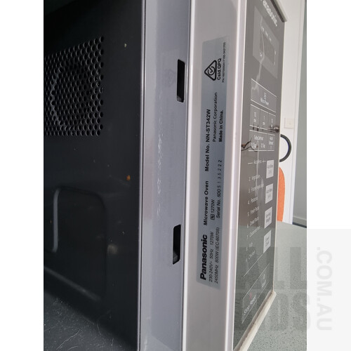 Kitchen Appliance Package - Microwave Oven/Kettle/Toaster and Sandwich Press