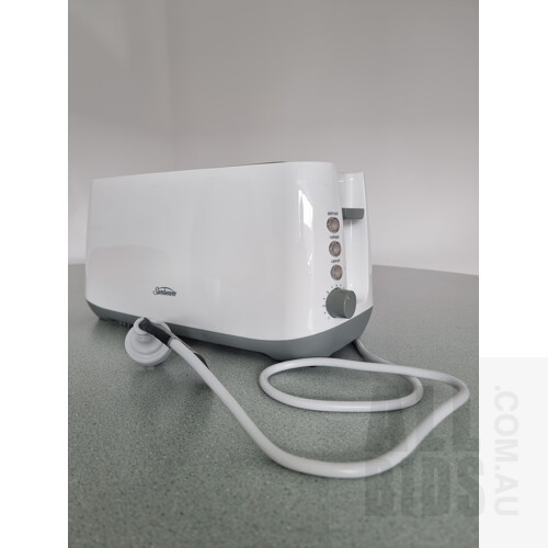 Kitchen Appliance Package - Microwave Oven/Kettle/Toaster and Sandwich Press