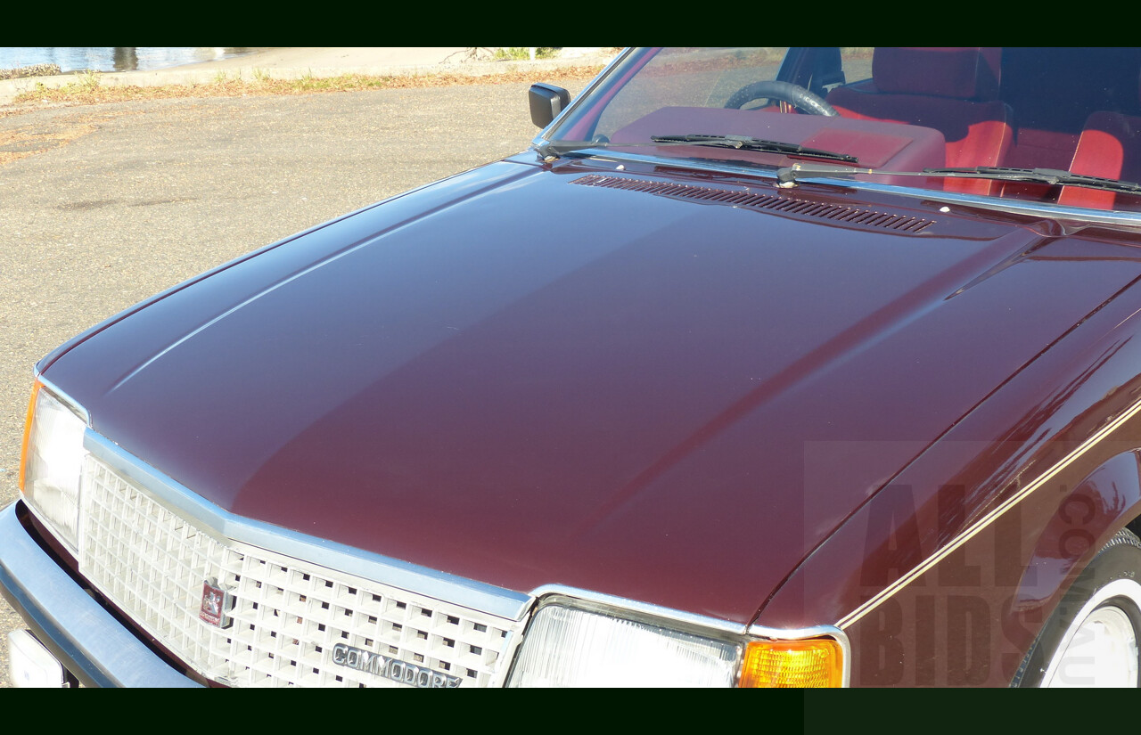 5/1981 Holden Commodore SL/E VC 4d Sedan Dark Carmine Metallic 4.2L V8