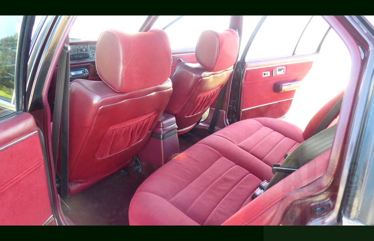 5/1981 Holden Commodore SL/E VC 4d Sedan Dark Carmine Metallic 4.2L V8