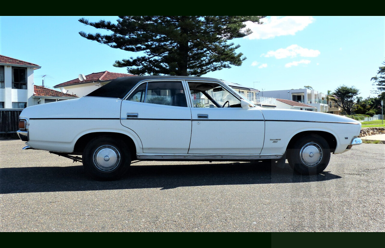 1/1975 Ford Falcon 500 XB 4d Sedan White with Black Vinyl Top 4.9L 302ci V8