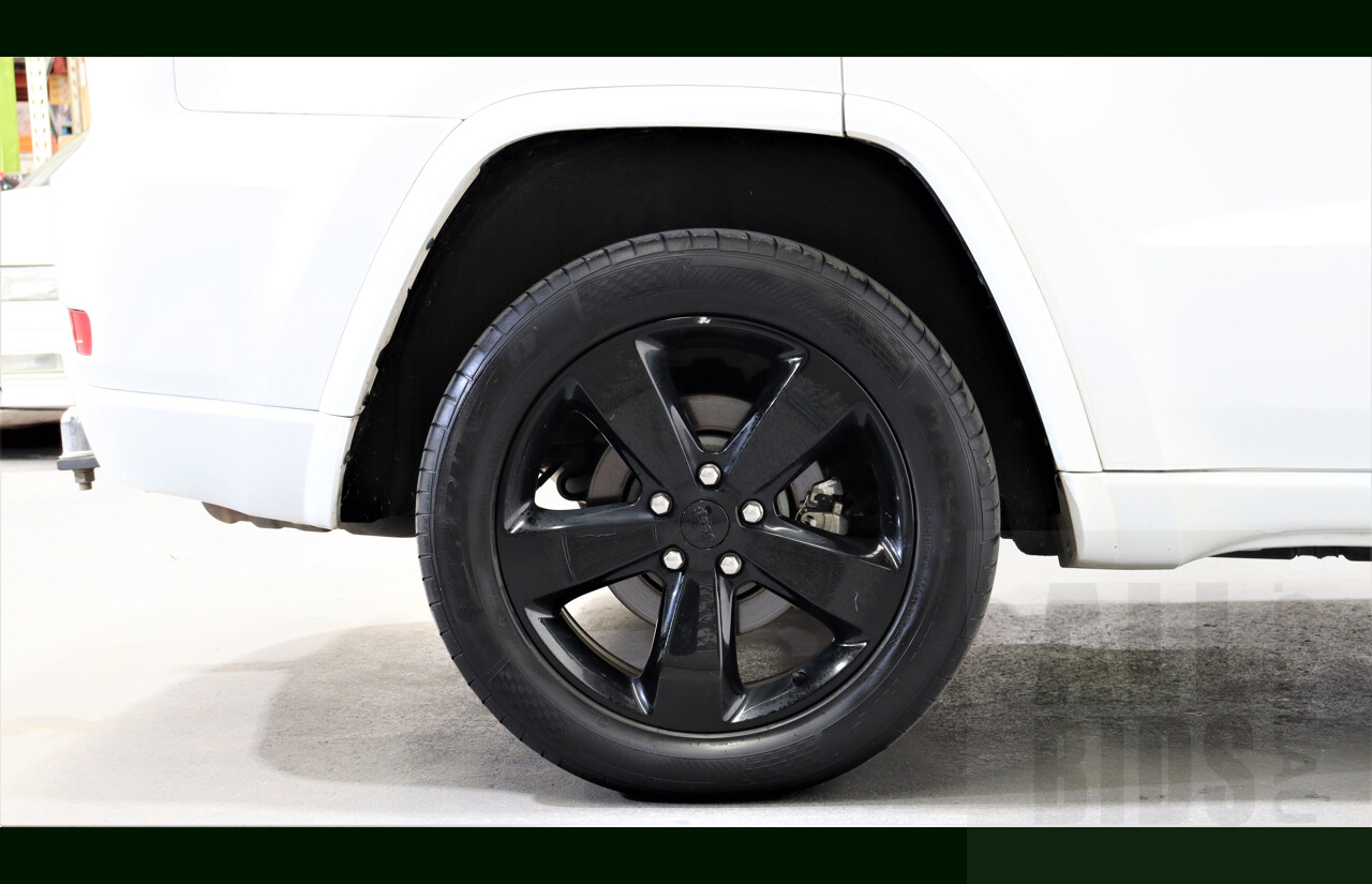 9/2015 Jeep Grand Cherokee Blackhawk (4x4) WK MY15 4d Wagon White 3.0L Turbo Diesel