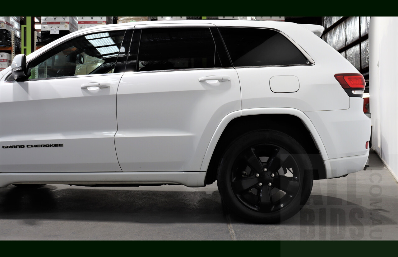 9/2015 Jeep Grand Cherokee Blackhawk (4x4) WK MY15 4d Wagon White 3.0L Turbo Diesel