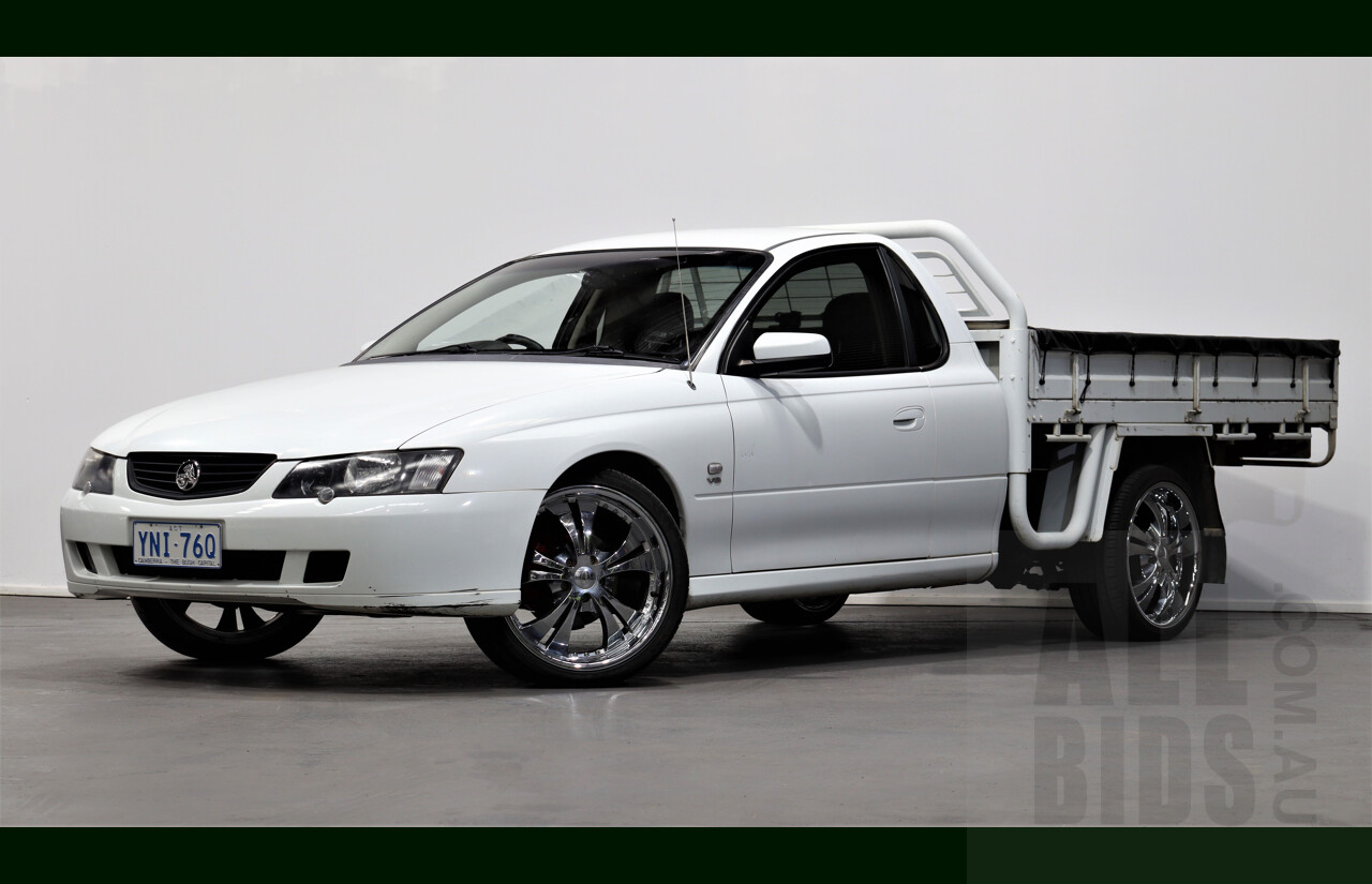 2/2004 Holden Commodore ONE Tonner VYII C/Chas White 5.7L V8