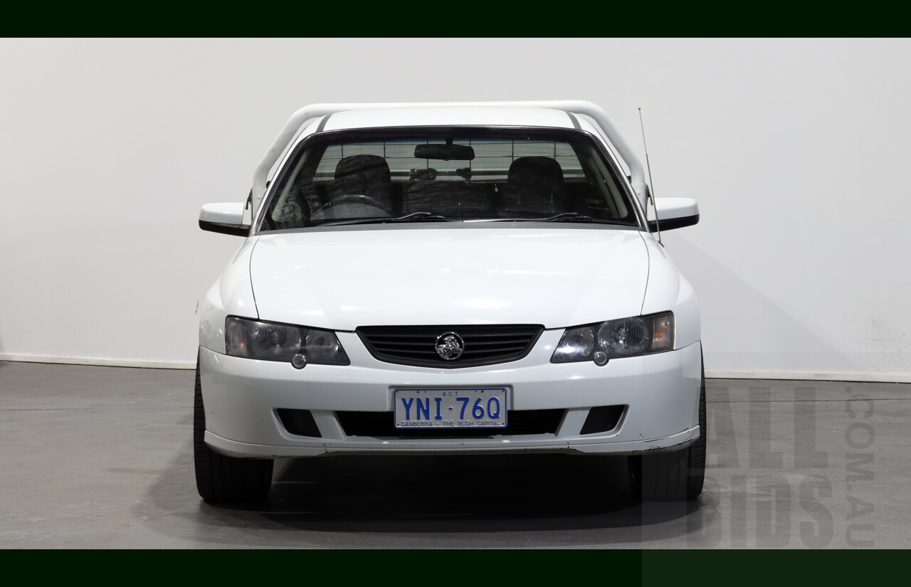 2/2004 Holden Commodore ONE Tonner VYII C/Chas White 5.7L V8