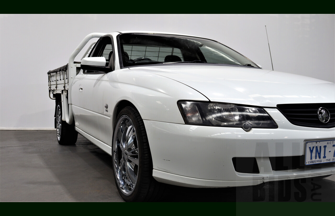 2/2004 Holden Commodore ONE Tonner VYII C/Chas White 5.7L V8