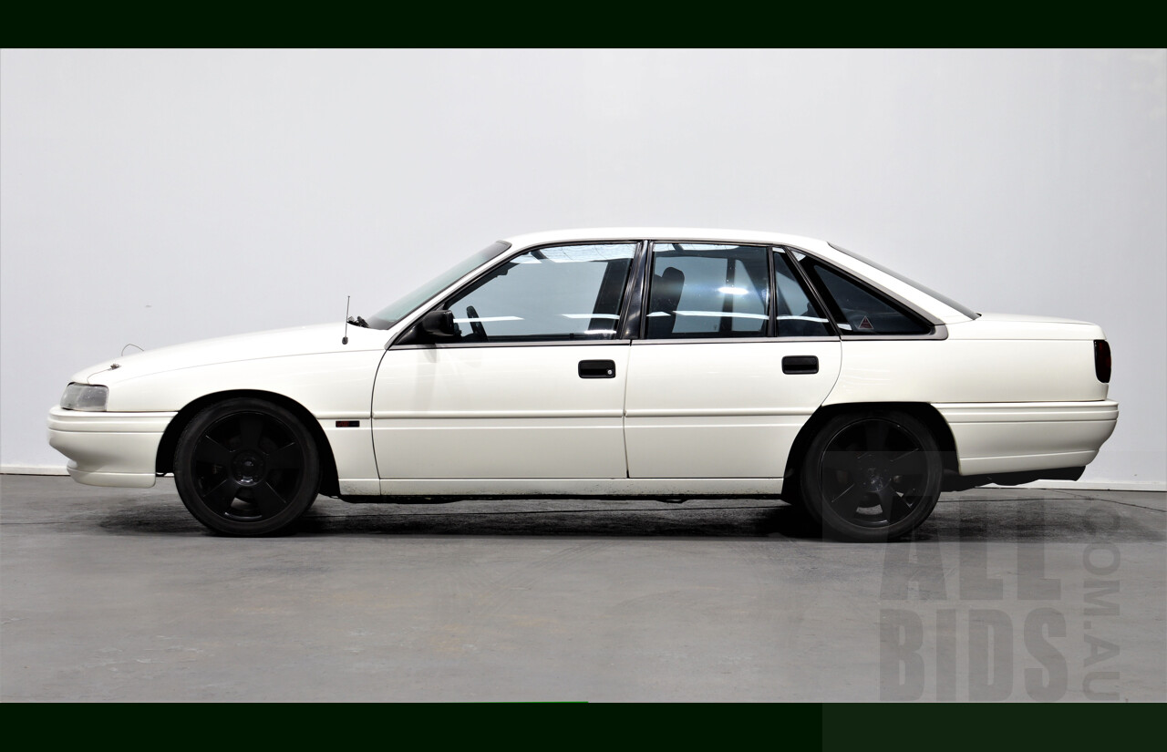 9/1991 Holden Commodore Executive VN 4d Sedan White 5.0L V8