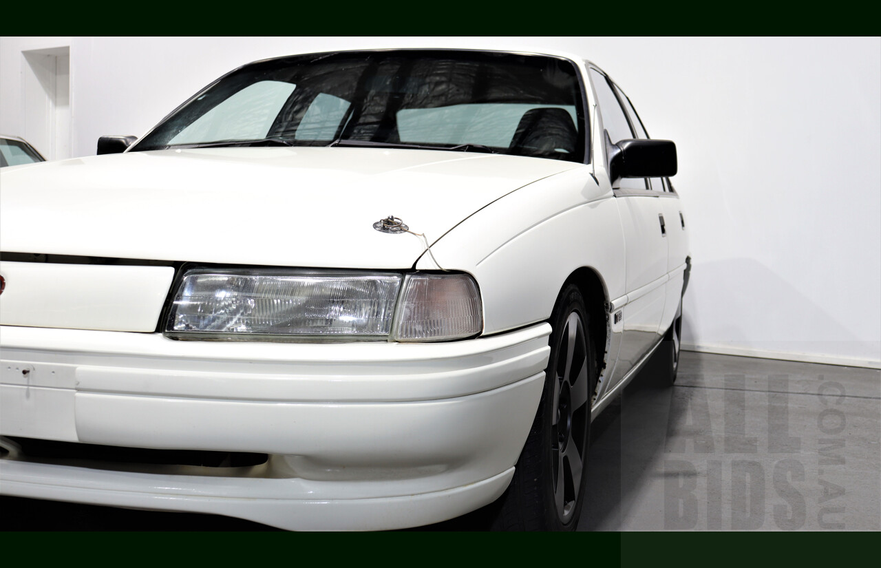 9/1991 Holden Commodore Executive VN 4d Sedan White 5.0L V8