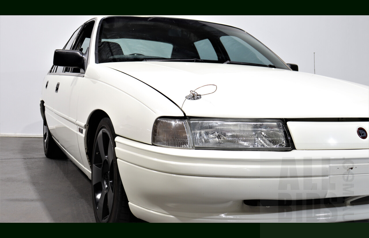 9/1991 Holden Commodore Executive VN 4d Sedan White 5.0L V8