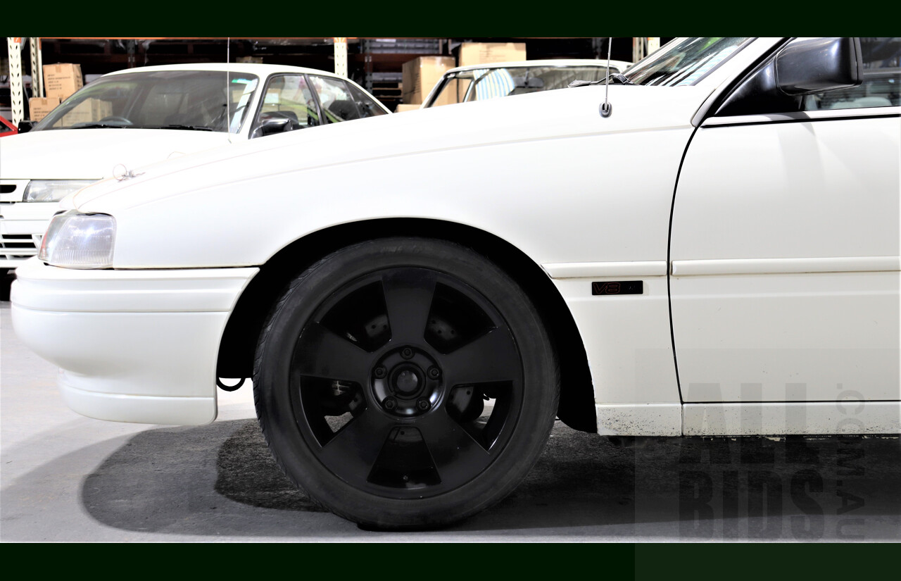 9/1991 Holden Commodore Executive VN 4d Sedan White 5.0L V8