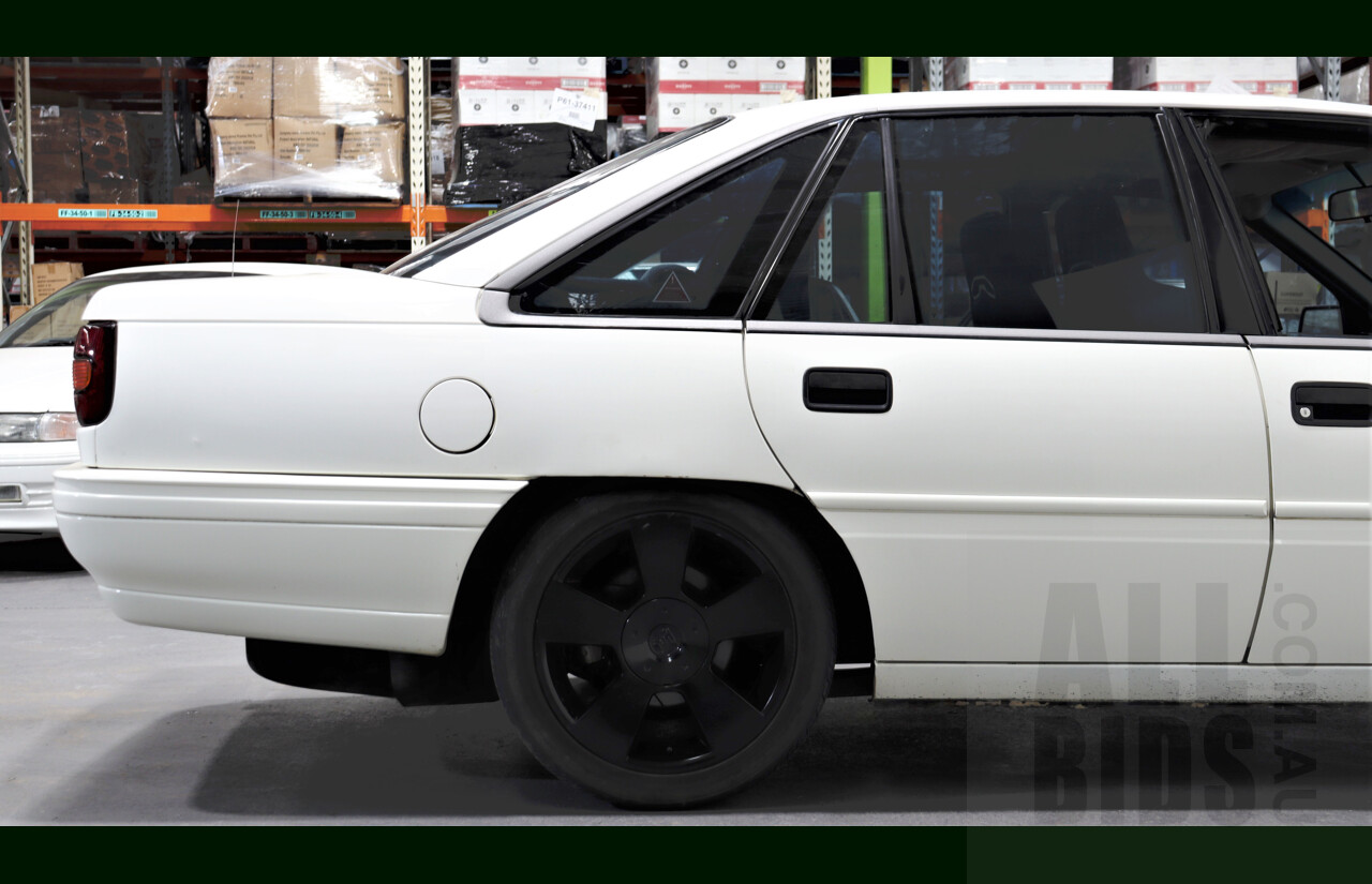 9/1991 Holden Commodore Executive VN 4d Sedan White 5.0L V8