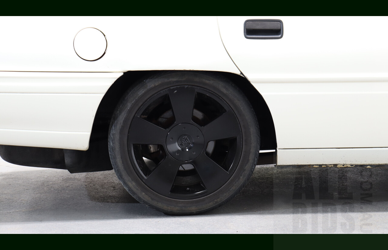 9/1991 Holden Commodore Executive VN 4d Sedan White 5.0L V8
