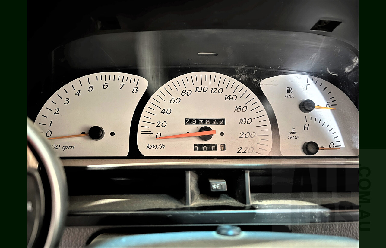 9/1991 Holden Commodore Executive VN 4d Sedan White 5.0L V8