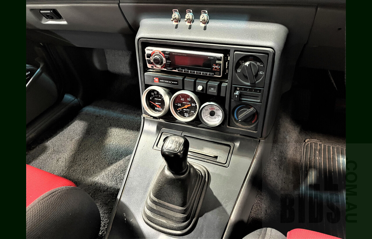 9/1991 Holden Commodore Executive VN 4d Sedan White 5.0L V8